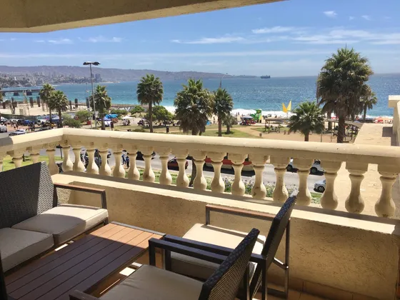 Excelente Departamento Frente Al Mar. Excelente Ubicación