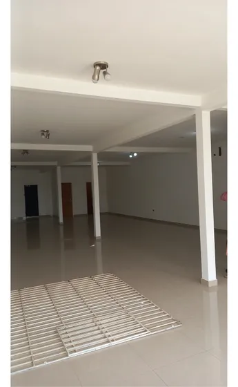 Local Comercial En Av Alirio Ugarte Pelayo Al02-1256zn-lfaj