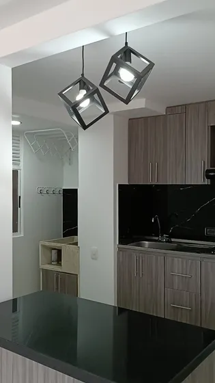 Venta Aplartamento Sur De Cali. Barrio Valle Del Lili. Segundo Piso, Ascenso Por Ascensor. Parqueadero Propio.
