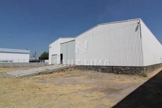 Salida A Salamanca: Terreno Con Bodega, Rampa Y Excelente Ubicación.