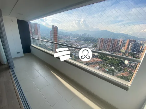 Apartamento Con Exclusiva Vista En Sabaneta 