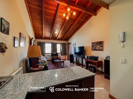 Venta Departamento De 2 Dormitorios Con Cochera, Bariloche