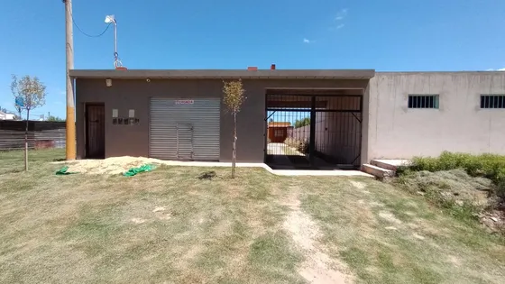 Departamentos En Venta - Local - 400mts2 - Chascomús
