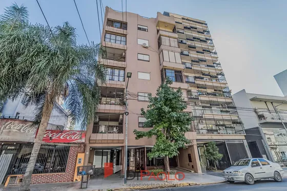 Venta De Departamento 2 Ambientes Con Cochera En  San Martin Centro