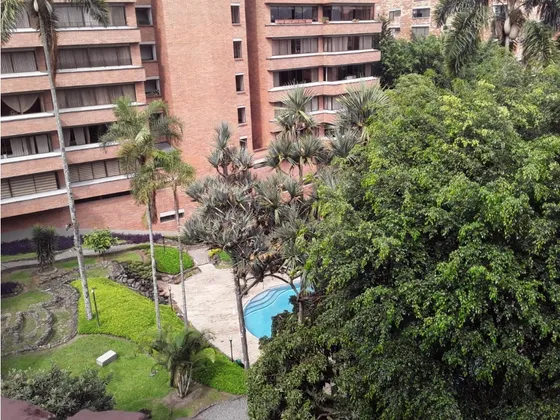 Apartamento En Venta En El Poblado 