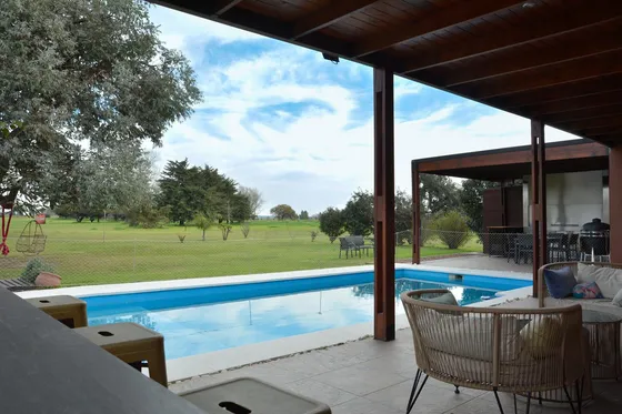 Casa En Venta En La Carolina Golf Y Country Club , De 3 Dormitorios Con Vista Al Campo De Golf, Rosario