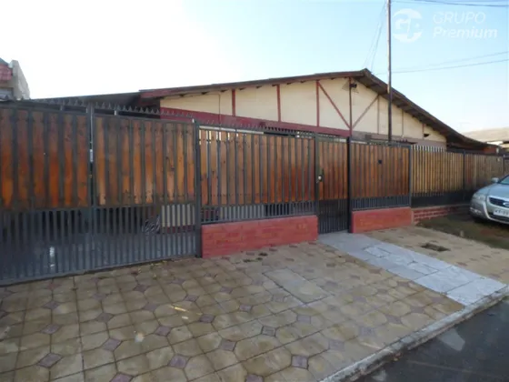 Casa En Venta De 2 Dorm. En Colina