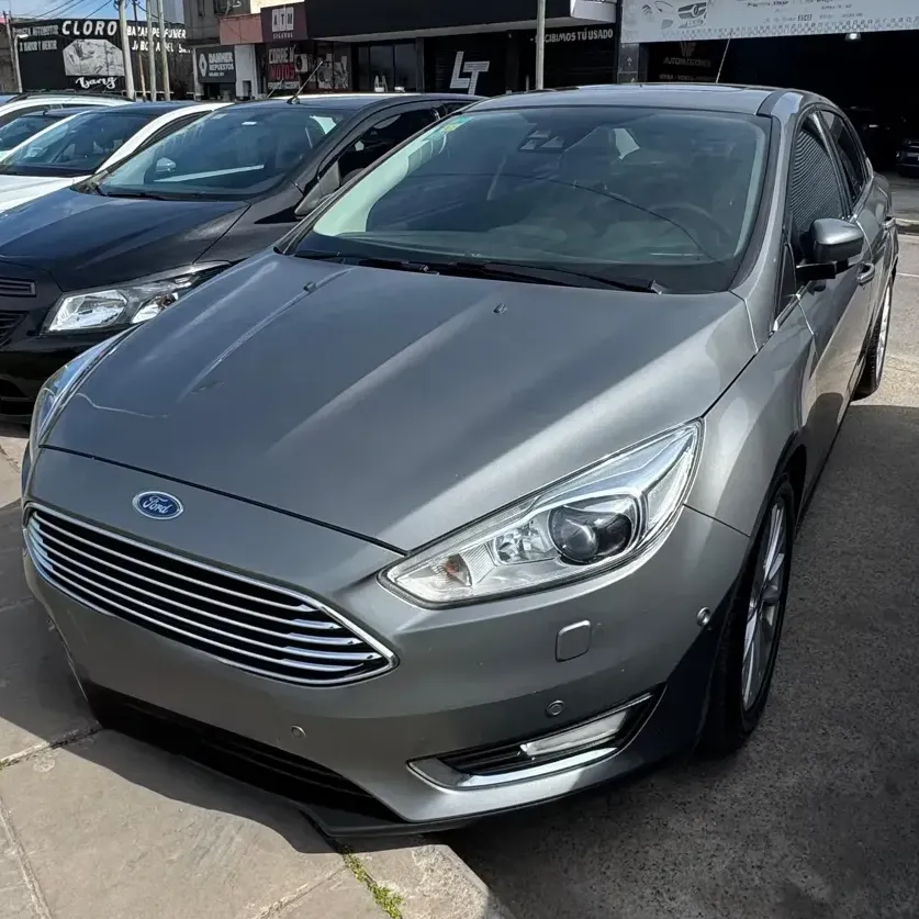 Ford Focus III 2.0 Sedan Titanium Manual Transmission