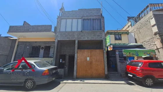 Se Vende Amplia Casa De Tres Pisos Sector Norte Alto.