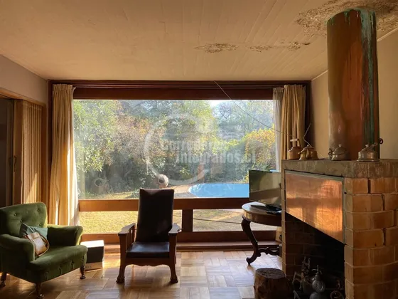 Excelente Casa De Gran Terreno En Luis Pasteur, 
