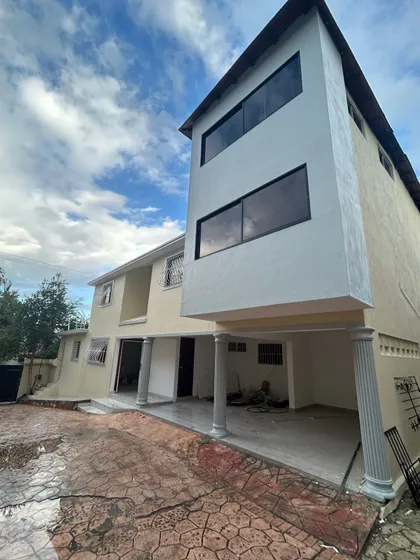 Apartaestudio En Los Jardines Cerca De Intec Y De La Unphu
