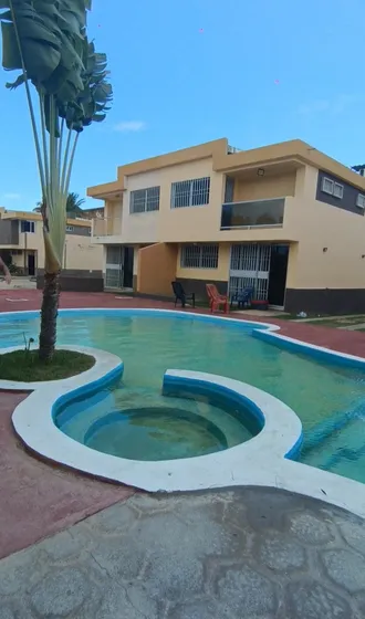 Townhouse En Conjunto Vacacional Los Mocoties. Boca De Aroa