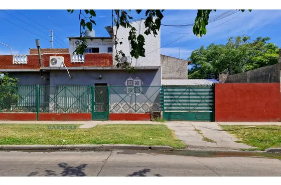 Venta Casa 8 Ambientes En Dos Plantas