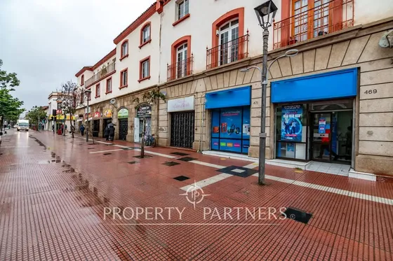 Oficina Comercial Con Excelente Ubicación Centro...