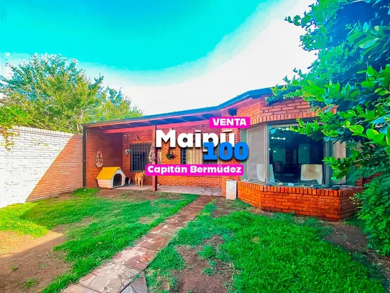 Casa De Tres Dormitorios En Venta En Capitan Bermudez Con Cochera Y Patio