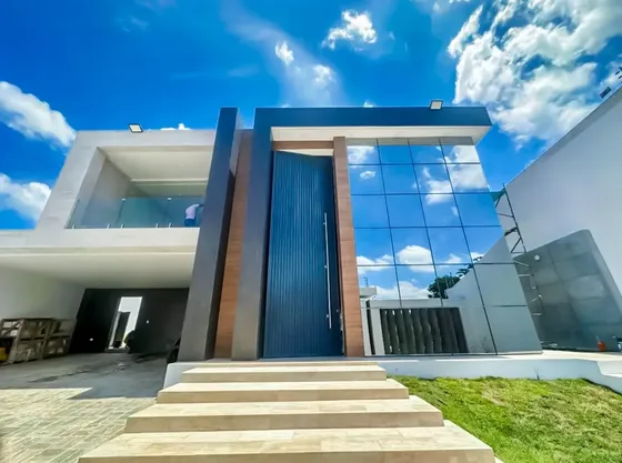 Imponente, Lujosa Y Confortable Casa Vip En Terrazas Del Country Guataparo A Estrenar Con Planta 100% Pozo Piscina Con Borde Infinito Jose Felix