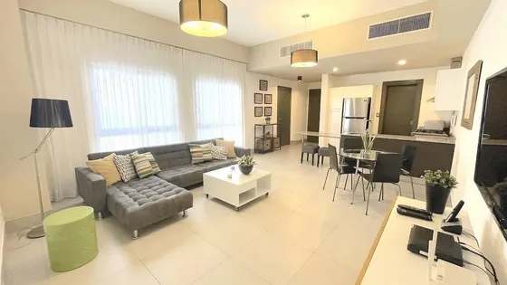 Venta Apartamento Amueblado En Piantini Con Inquilino Rentable. Torre Familiar