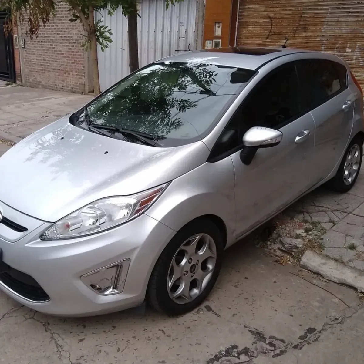 Ford Fiesta Kinetic 1.6 Design 120cv Titanium