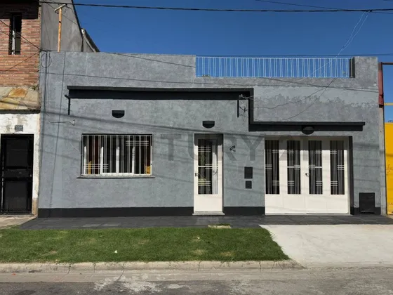 Venta De Casa 3 Ambientes En Roque Sáenz Peña