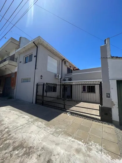 Oportunidad Casa Multifamiliar En  Jose L. Suarez/villa Ballester