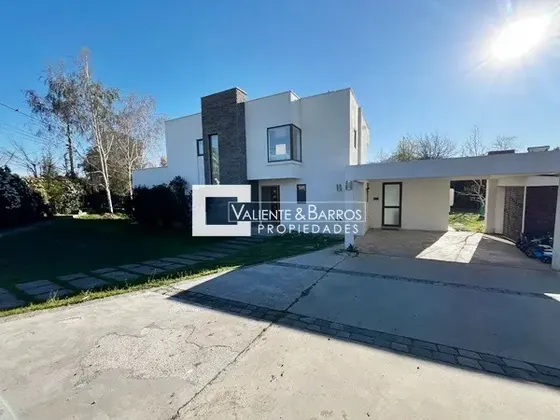 Casa En Venta En Lomas De Nogales Machalí