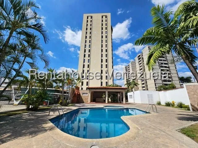 Apartamento En Venta Urb San Jacinto, Maracay 25-16628 Hc