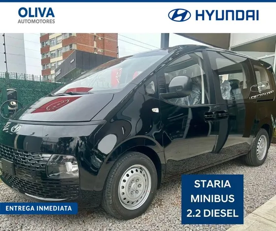 Hyundai H1 Staria Minibus 2.2 D 10 Pax