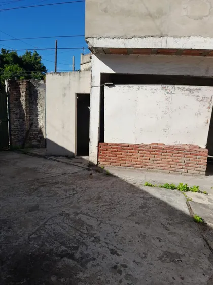 Casa En Venta - 3 Dormitorios 4 Baños - 200mts2 - Caseros