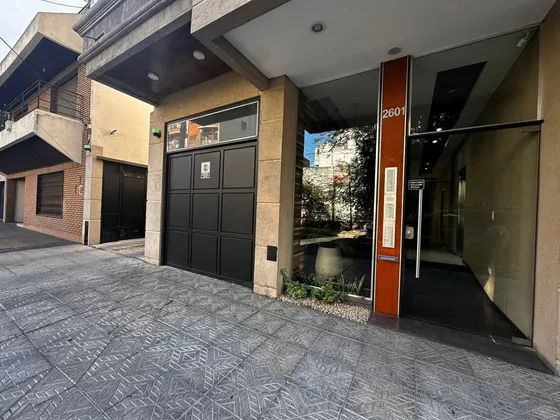 Departamento Dos Ambientes C/cochera En Alquiler En Caseros, Tres De Febrero, G.b.a. Zona Oeste