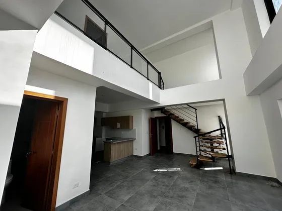 Oportunidad!! Venta De Penthouse De 3 Habitaciones En Evaristo Morales