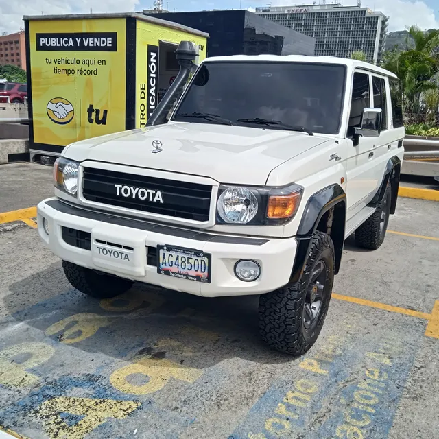 Toyota Land Cruiser Machito Aniversario
