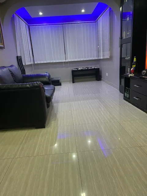 Vendo Apartamento En La Candelaria Diagonal Al Centro Comercial Él Sambil. *remodelado Y Amoblado*,  56mts/2, 2h1b1e  Zhernandez