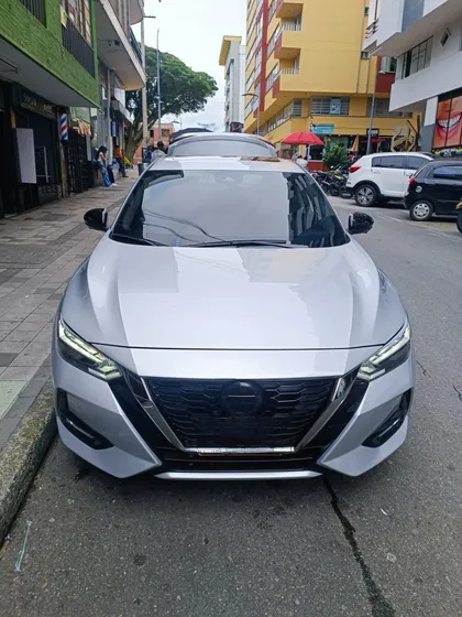 Nissan Sentra 2.0 B18 Sr