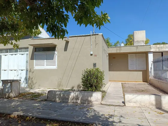 Cocucci Vende Casa Barrio Decavial