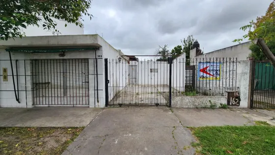 Casa En Venta En Claypole