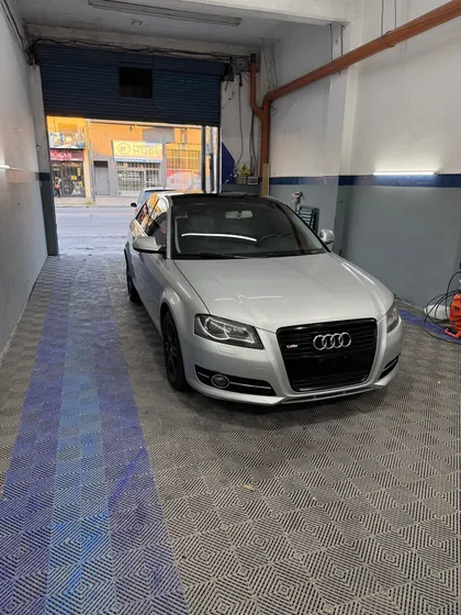 Audi A3 1.6 102cv