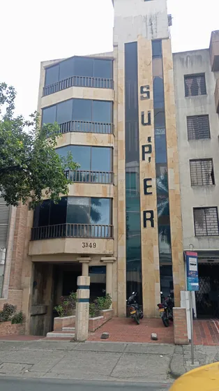 Alquilo Oficina En Edificio Versalles
