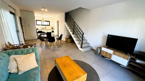 Venta Duplex 3 Ambientes Grande En Benavidez Con 3 Terrazas!  
