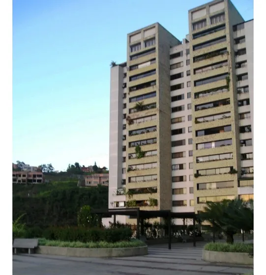 Se Vende Apto 300m2 3h+s/5b+s/2p Alto Hatillo 6884