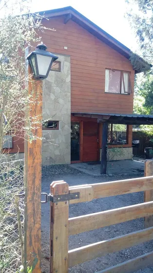 Complejo De Cabañas En Venta - 5 Dormitorios 4 Baños - 610mts2 - Villa La Angostura
