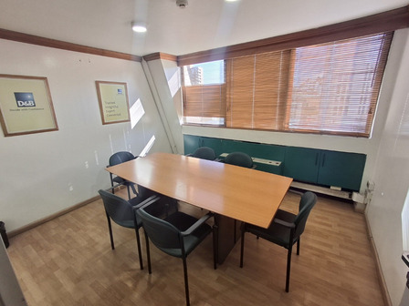 Vendo Oficina 221 M2. Sector Escuela Militar Vendo Oficina 221 M2. Sector Escuela Militar