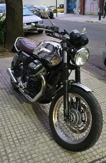 Moto Guzzi V7 50 Aniversario