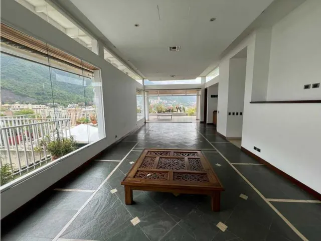 Se Vende Ph La Castellana 1100 Mts