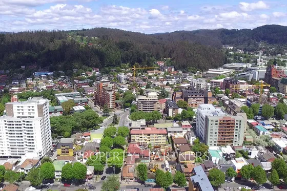 Gran Terreno Con Local Comercial En Centro De Conc...