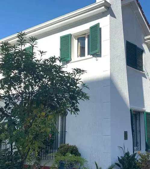 Casa Comercial