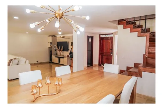Casa En Venta En Envigado - Loma De Las Brujas