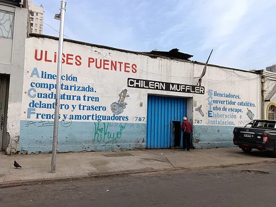 Venta Taller Mecánico Calle Aldunate
