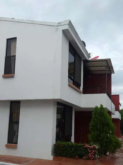 Hermosa Casa Esquinera En Conjunto Ricaurte Cundinamarca