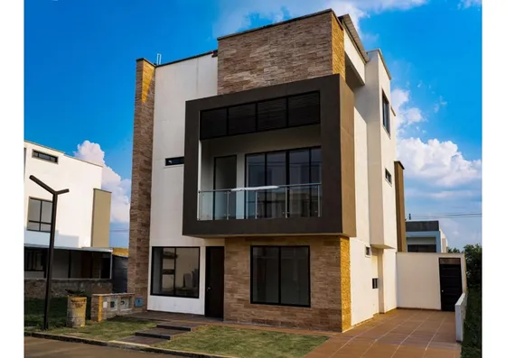 Venta De Casa Para Estrenar Sector Las Mercedes Jamundi Valle 