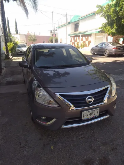 Nissan Versa 1.6 Advance Mt